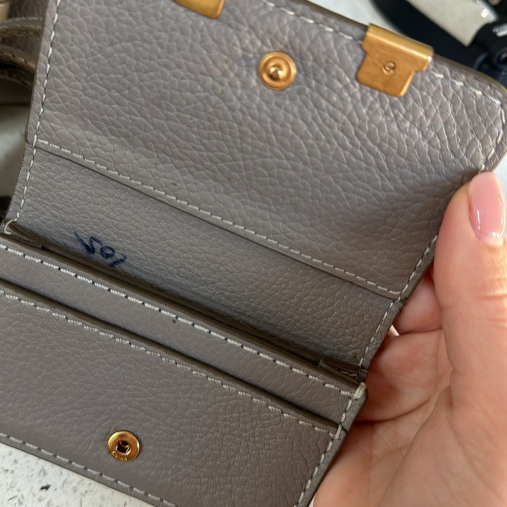 *Limited* Small Gorgeous Gray Chloe w/Card Holder - Picture 8 of 8